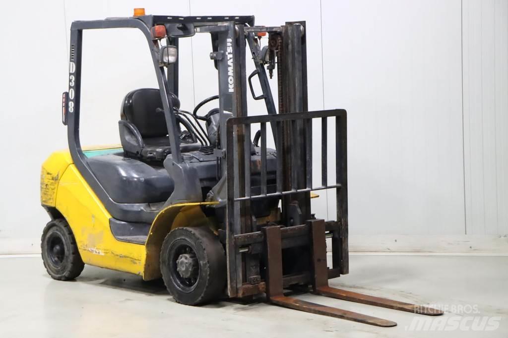 Komatsu FD25T-16 Dizelski viličari
