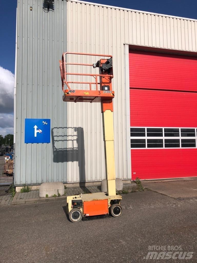 JLG 1230 ES Vertikalne radne podizne platforme