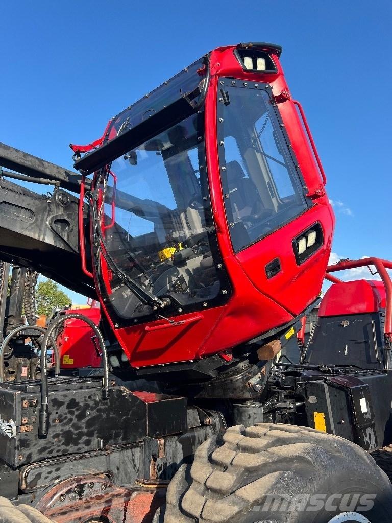 Komatsu 931 XC Harversteri