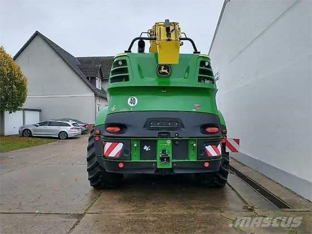 John Deere 8600 Strojevi za krmu na vlastiti pogon