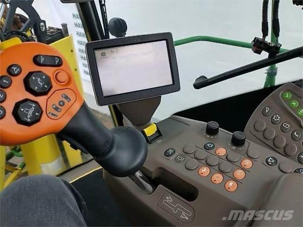 John Deere 8600 Strojevi za krmu na vlastiti pogon