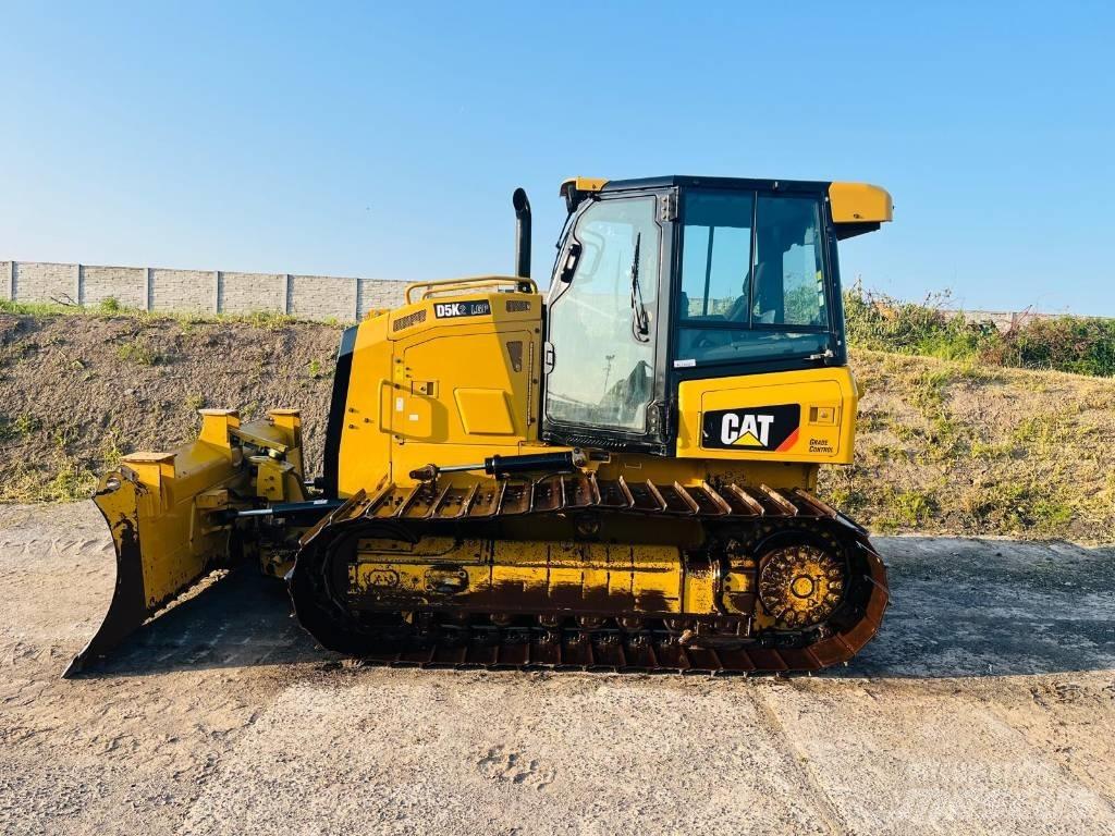 CAT D 5 K 2 LGP Buldožeri gusjeničari