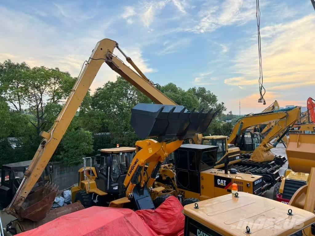 CAT 320 B L Bageri gusjeničari