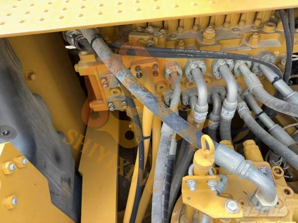 CAT 330 Bageri gusjeničari