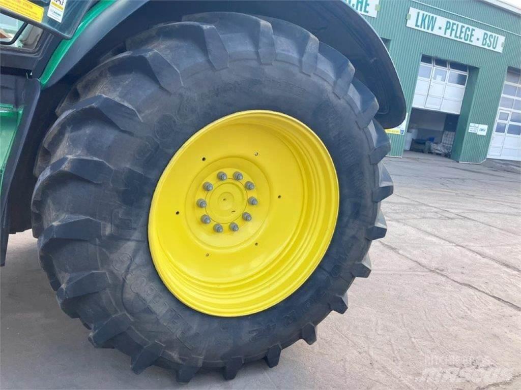 John Deere 6250R Traktori