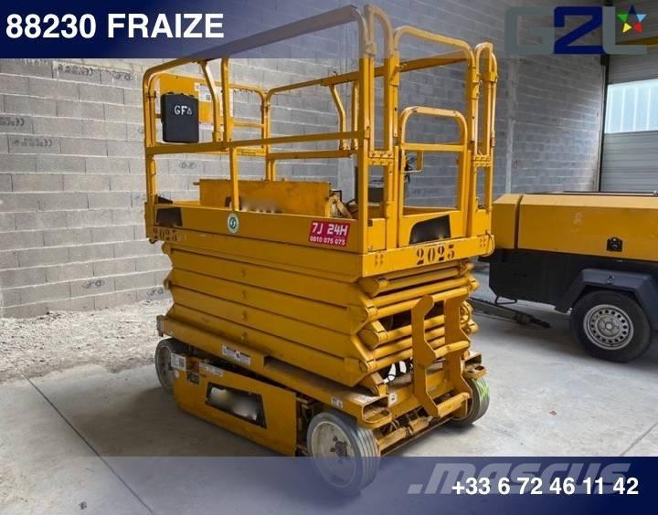 JLG 3246 ** A REPARER** Škaraste platforme