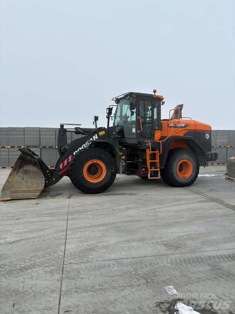 Doosan DL 320-7 Utovarivači na kotačima