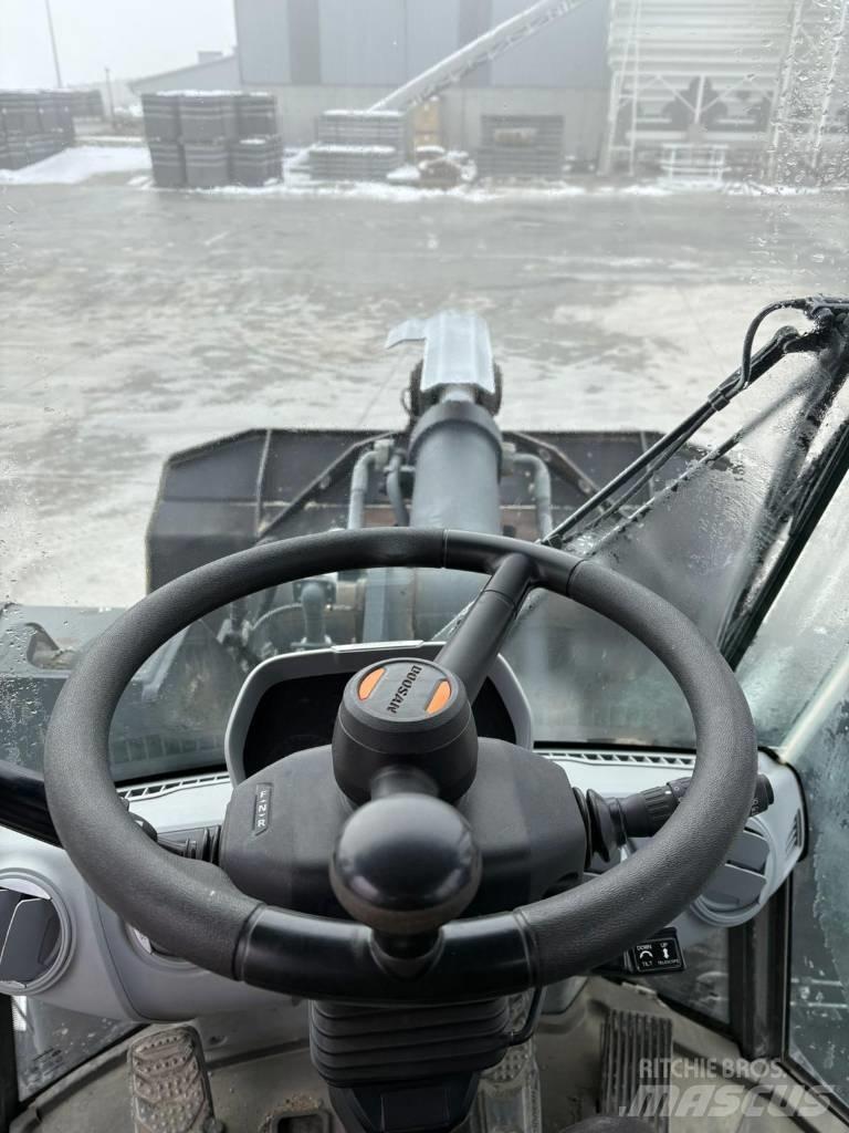Doosan DL 320-7 Utovarivači na kotačima