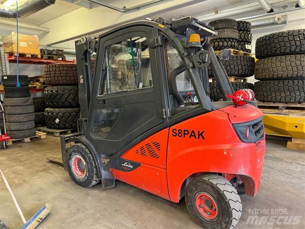 Linde H30D-02 Dizelski viličari