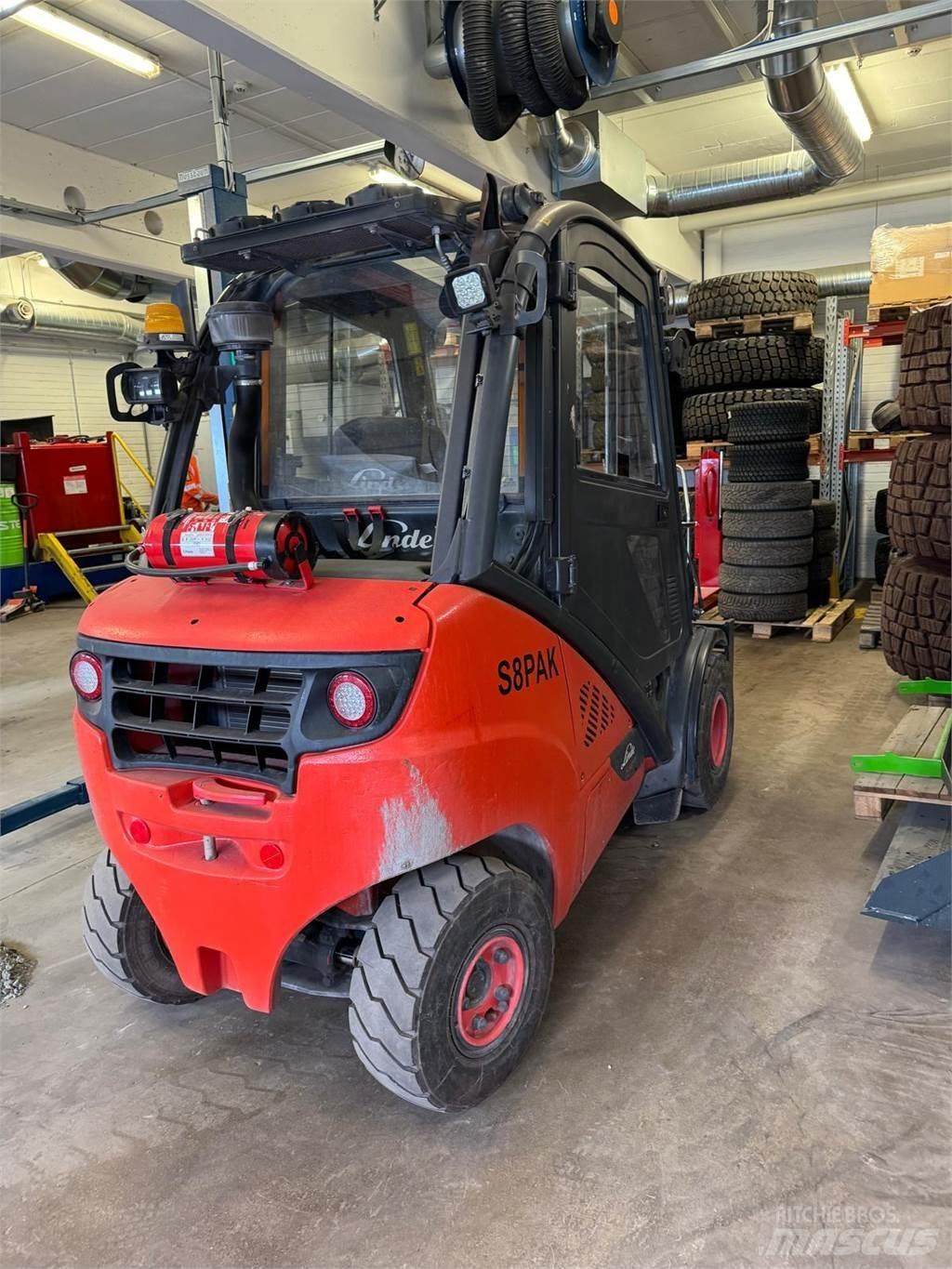 Linde H30D-02 Dizelski viličari