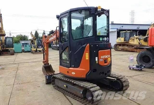 Hitachi 30 Bageri gusjeničari