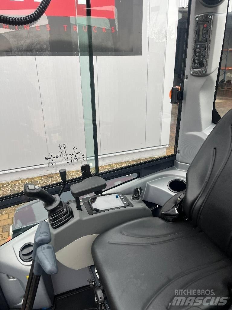 Atlas AC 25 UF Mini bageri <7t
