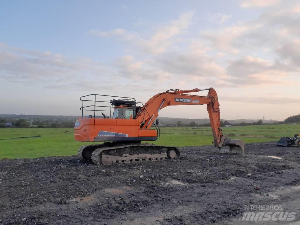 Doosan DX 225 Bageri gusjeničari