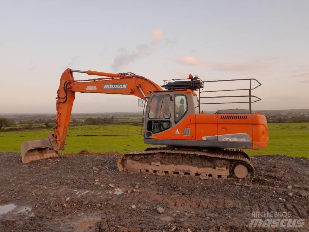Doosan DX 225 Bageri gusjeničari