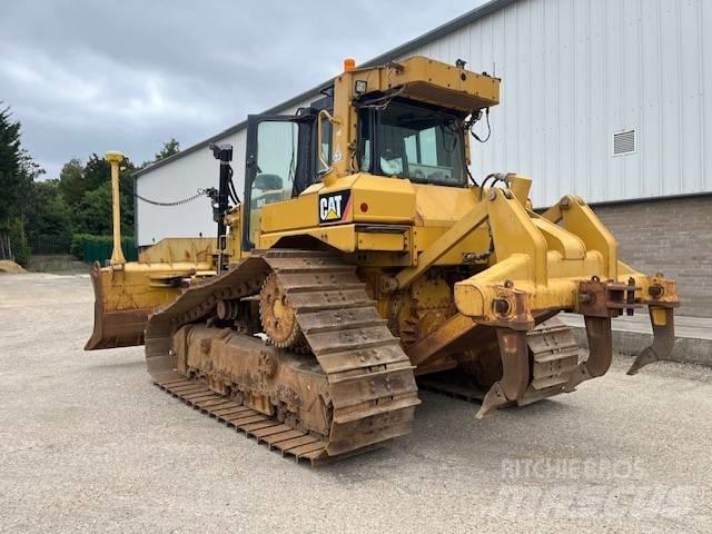 CAT D 6 T LGP Buldožeri gusjeničari