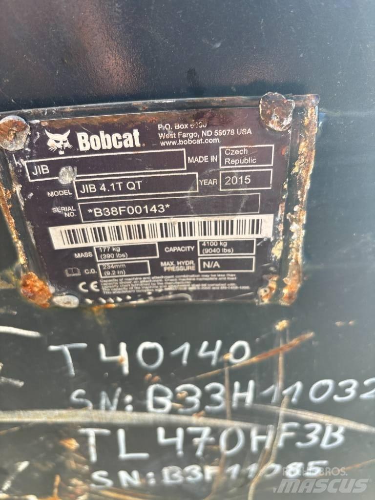 Bobcat Lasthaken Teleskopski viličari