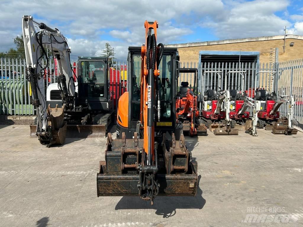 Doosan DX 27 Z Mini bageri <7t