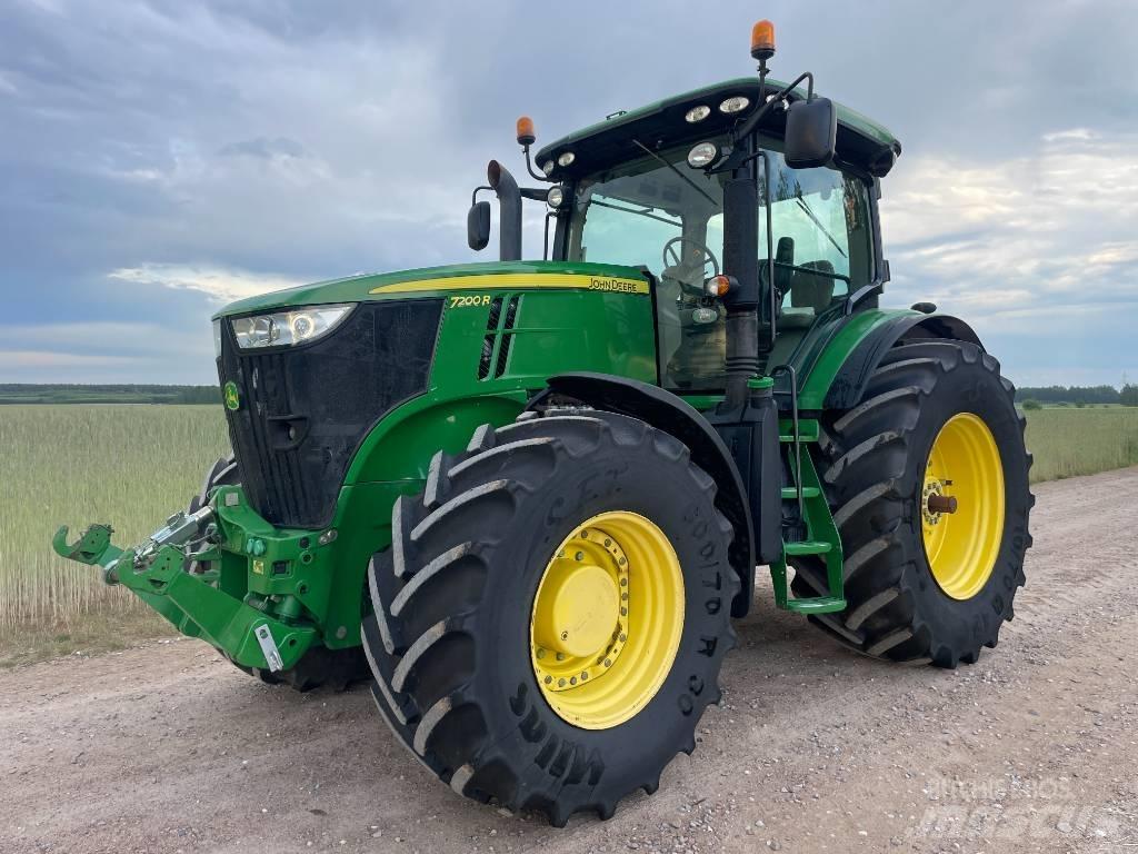 John Deere 7200 R Traktori