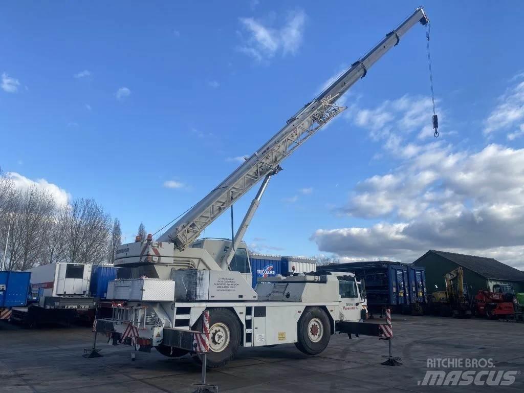 Liebherr LTM1030 Rabljene dizalice za težak teren