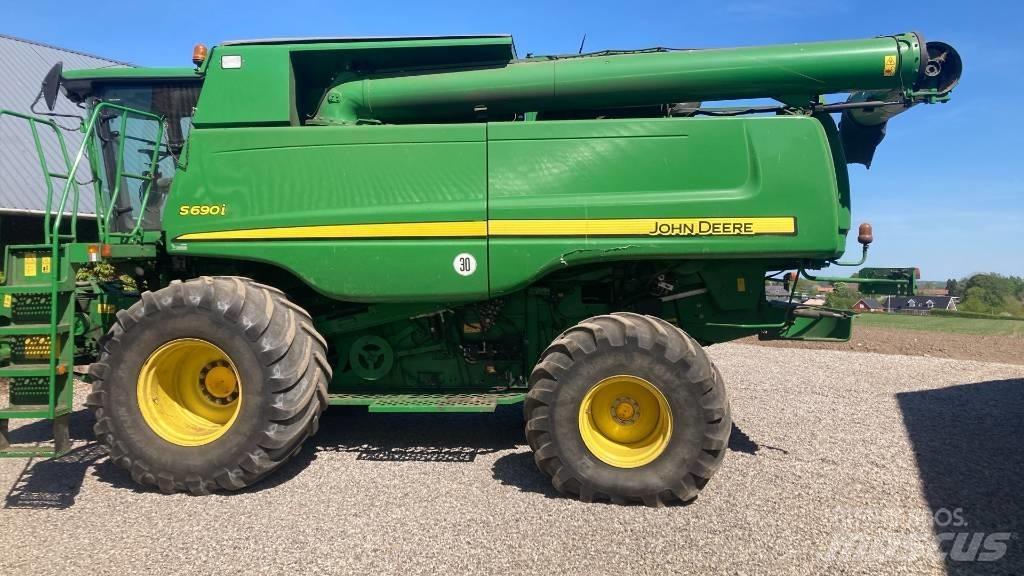 John Deere S690I Kombajni