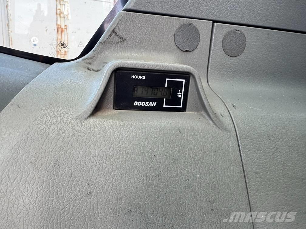 Doosan DX 300 LC-3 Bageri gusjeničari