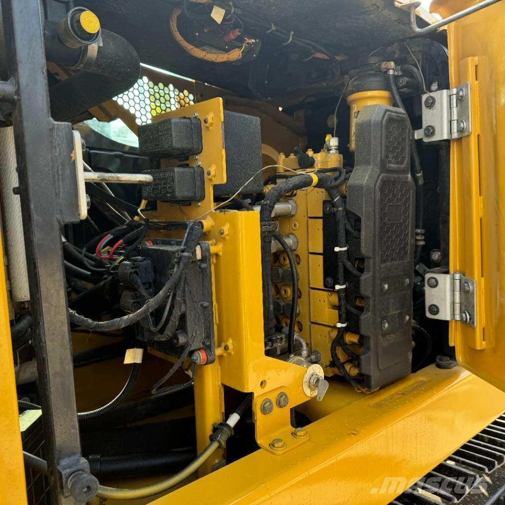 CAT 310 Bageri gusjeničari