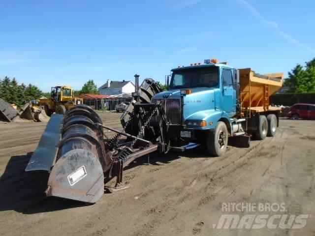 Western Star 5800 Sniježne daske i  plugovi