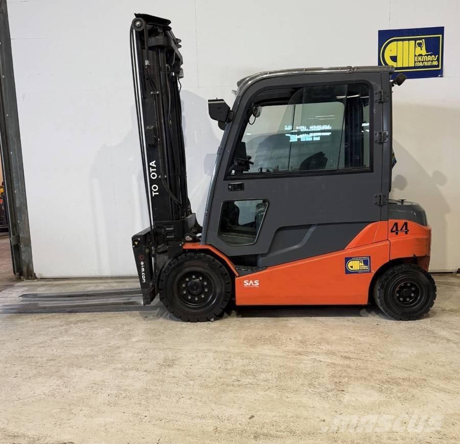 Toyota truck 8FBMT45 Električni viličari