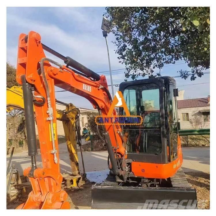 Kubota U 30 Mini bageri <7t