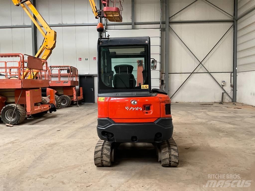 Kubota KX 030-4 Mini bageri <7t