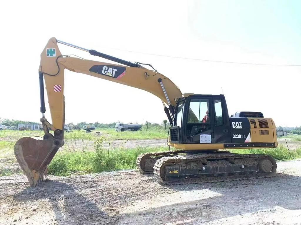 CAT CAT323D Bageri gusjeničari