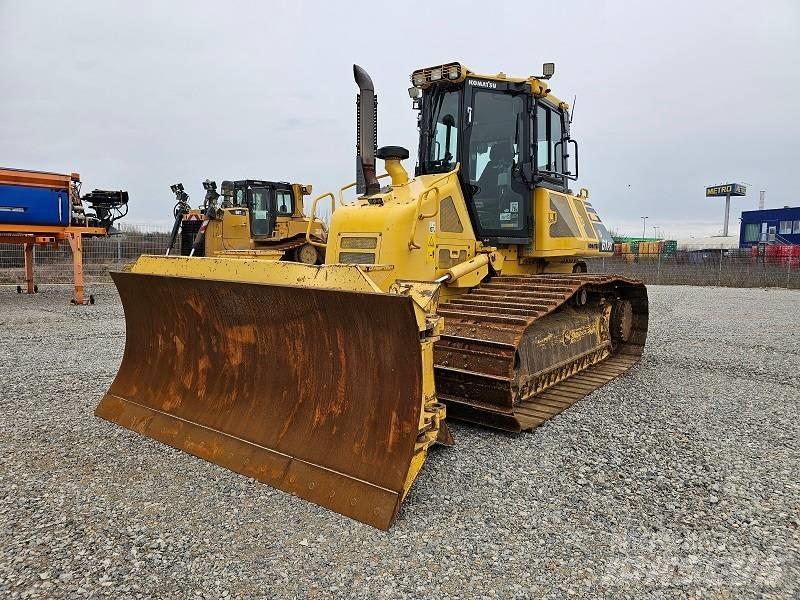 Komatsu D 61 PX-23 Buldožeri gusjeničari