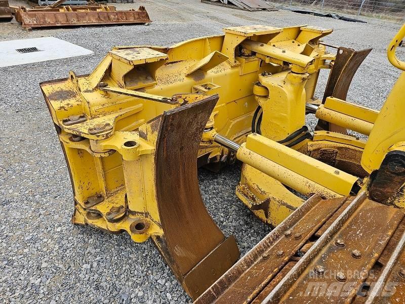 Komatsu D 61 PX-23 Buldožeri gusjeničari