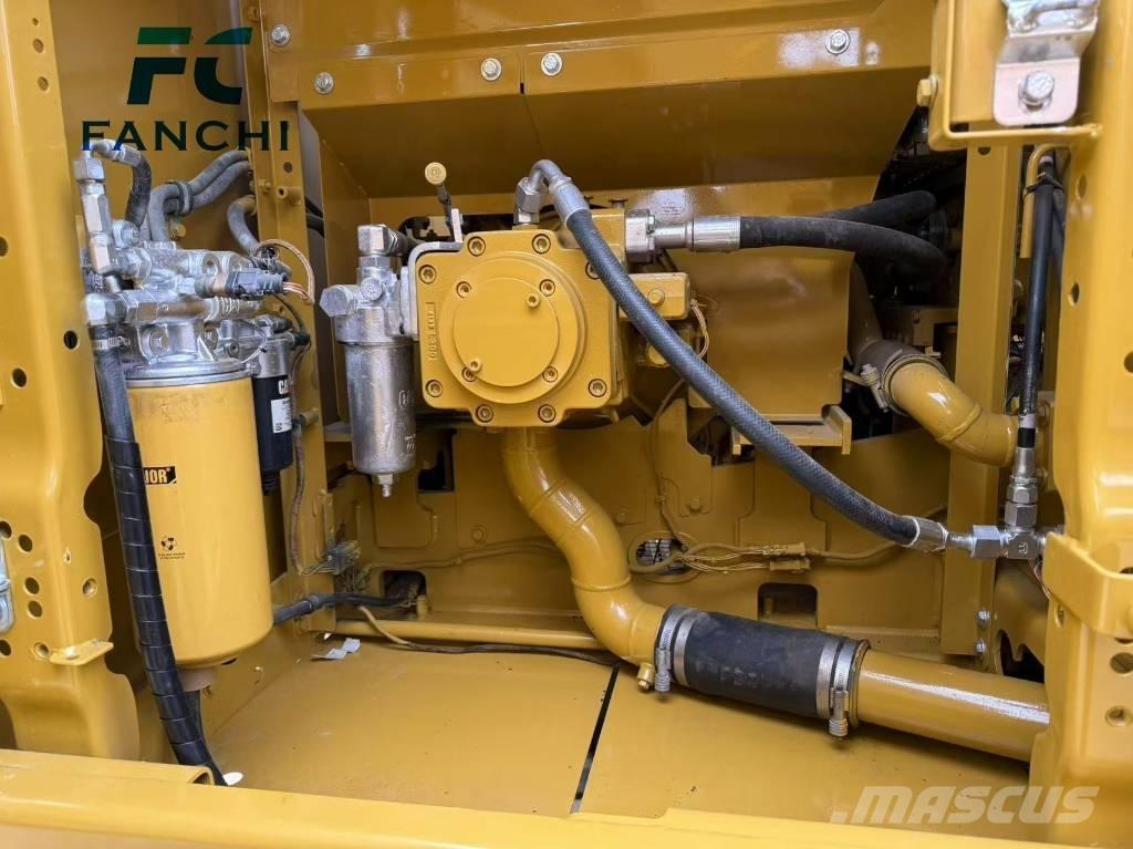 CAT 320 Bageri gusjeničari