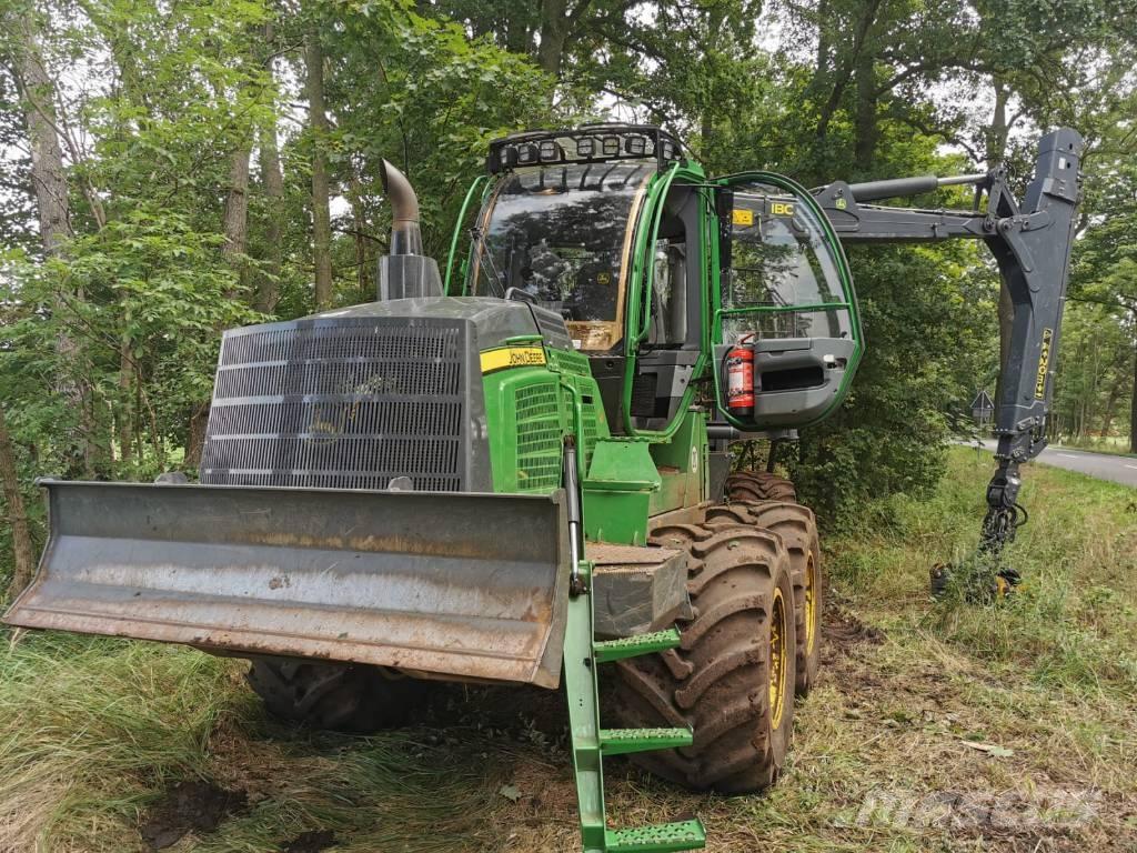 John Deere 1110G Forvarderi