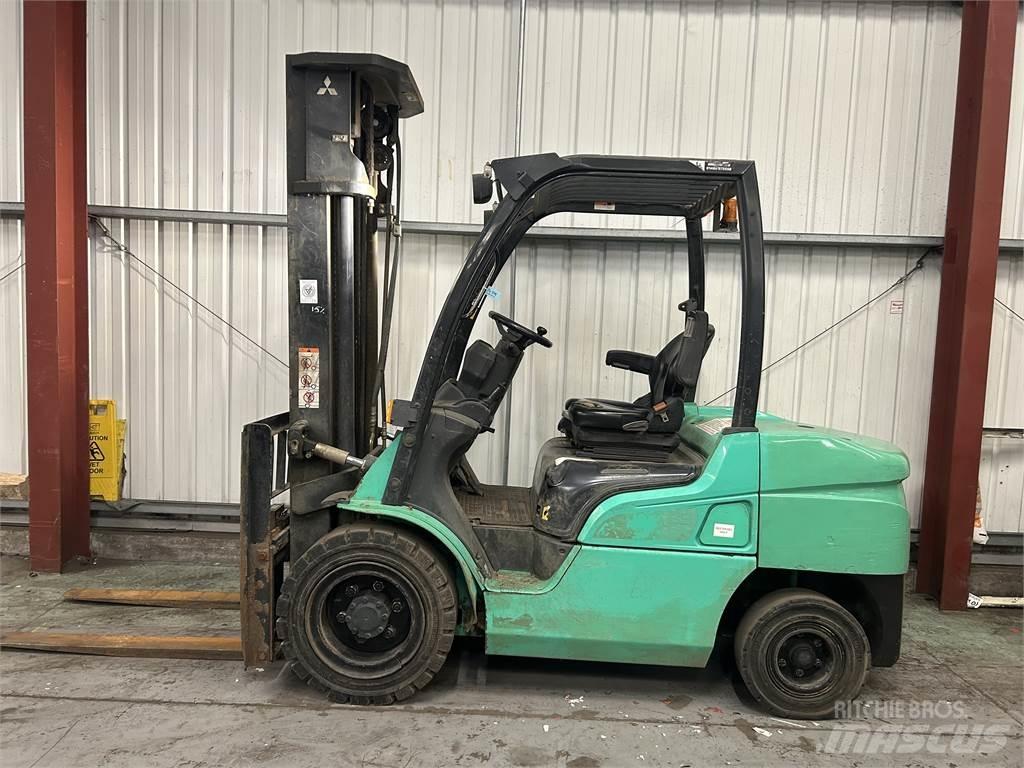 Mitsubishi FD35NT Dizelski viličari