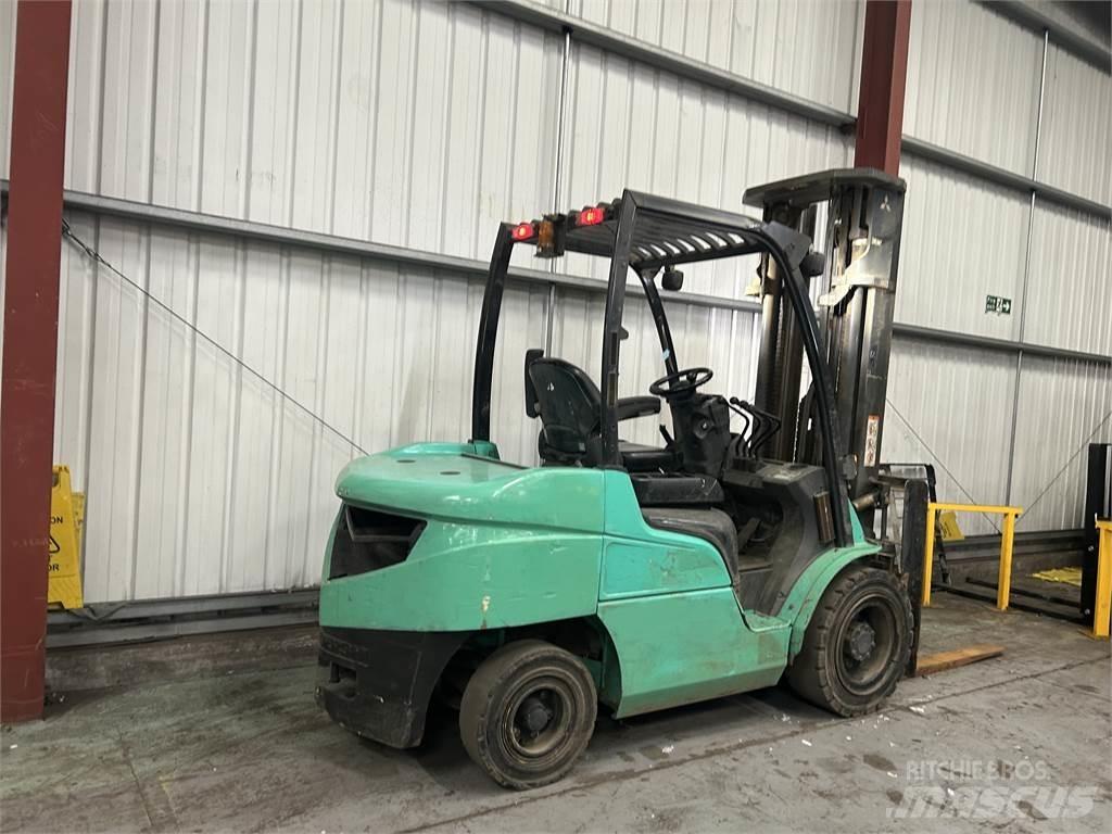 Mitsubishi FD35NT Dizelski viličari