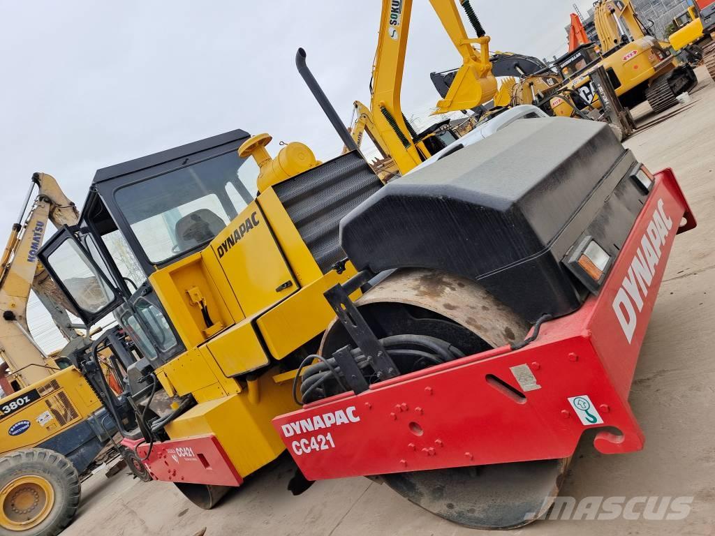 Dynapac CC 421 Valjci sa dvojnim bubnjem