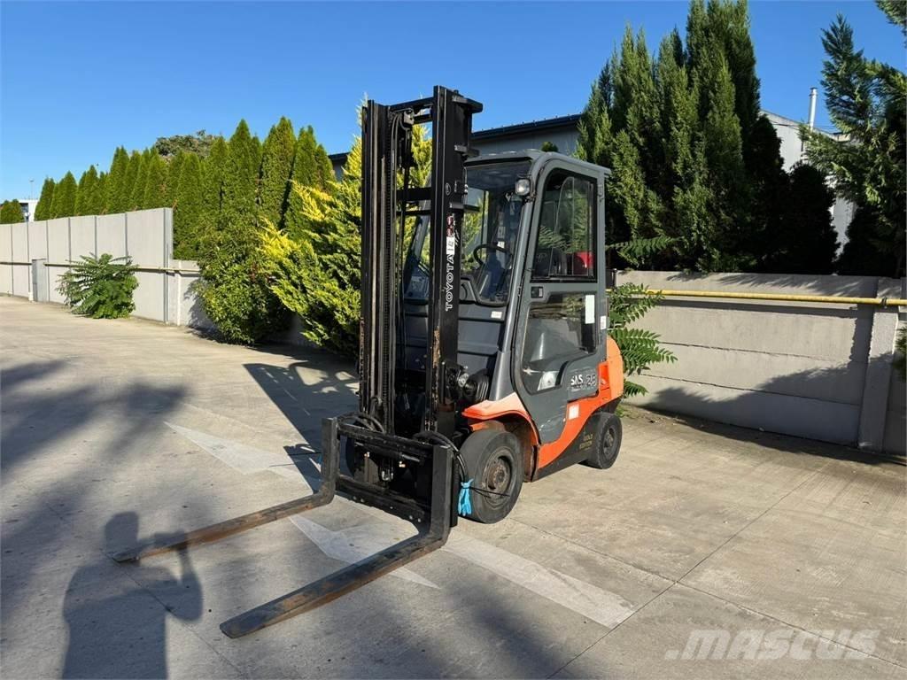 Toyota 7FGF25 Plinski viličari
