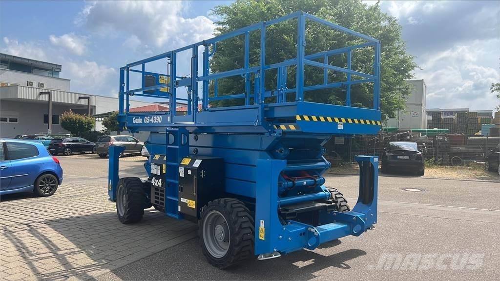 Genie GS-4390RT Škaraste platforme