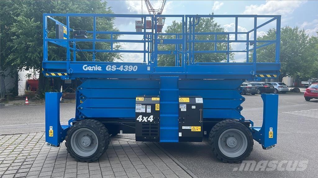Genie GS-4390RT Škaraste platforme