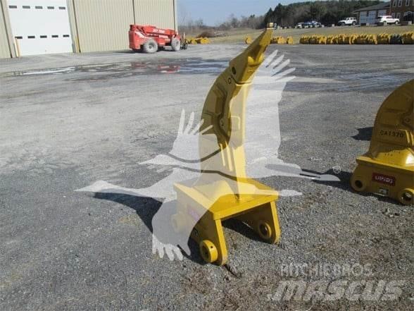 Teran CAT330 Skarifikatori