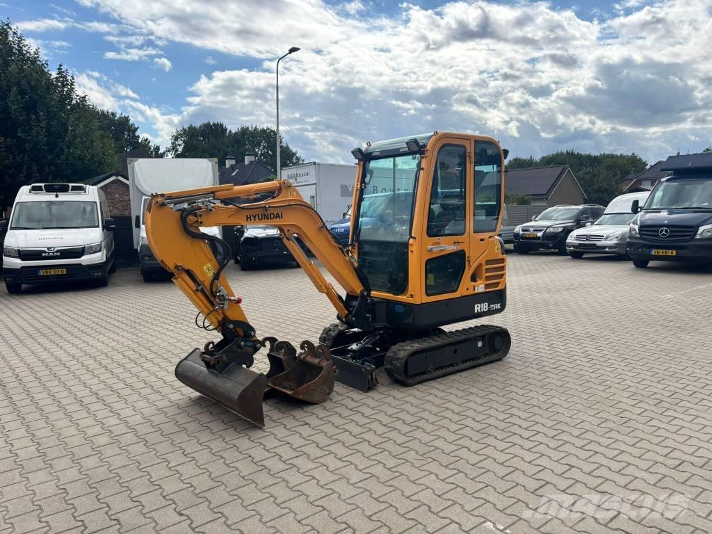 Hyundai Robex 18-9AK Mini bageri <7t