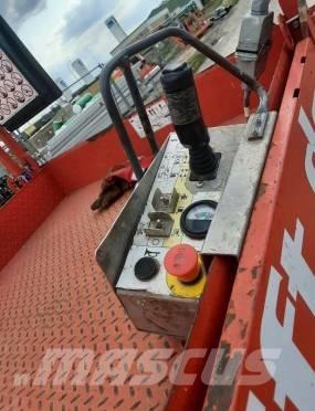 SkyJack SJ III 4740 Škaraste platforme