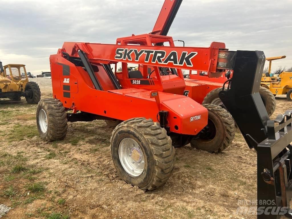 SkyTrak 5028 Teleskopski viličari
