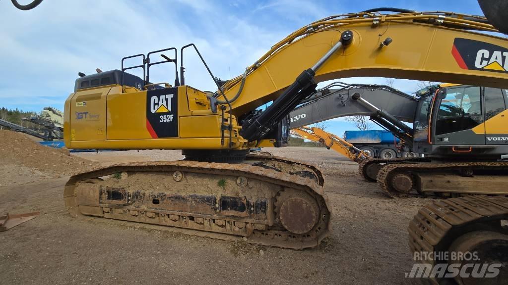 CAT 352 F Bageri gusjeničari