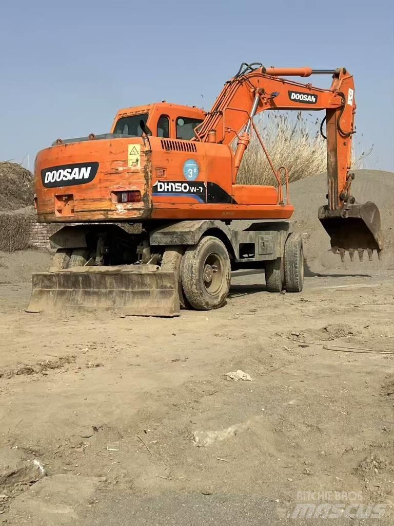 Doosan DH150 W-7 Bageri na kotačima