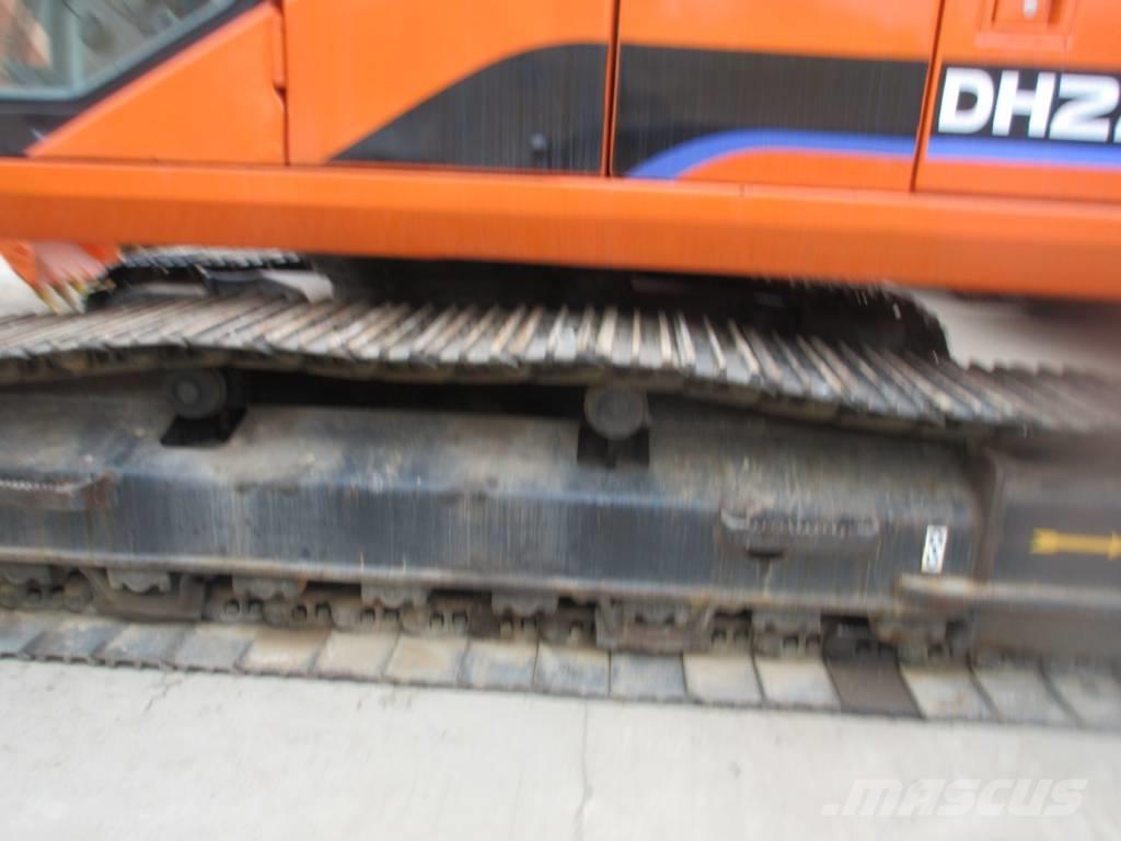 Doosan DH 220 LC-7 Bageri gusjeničari