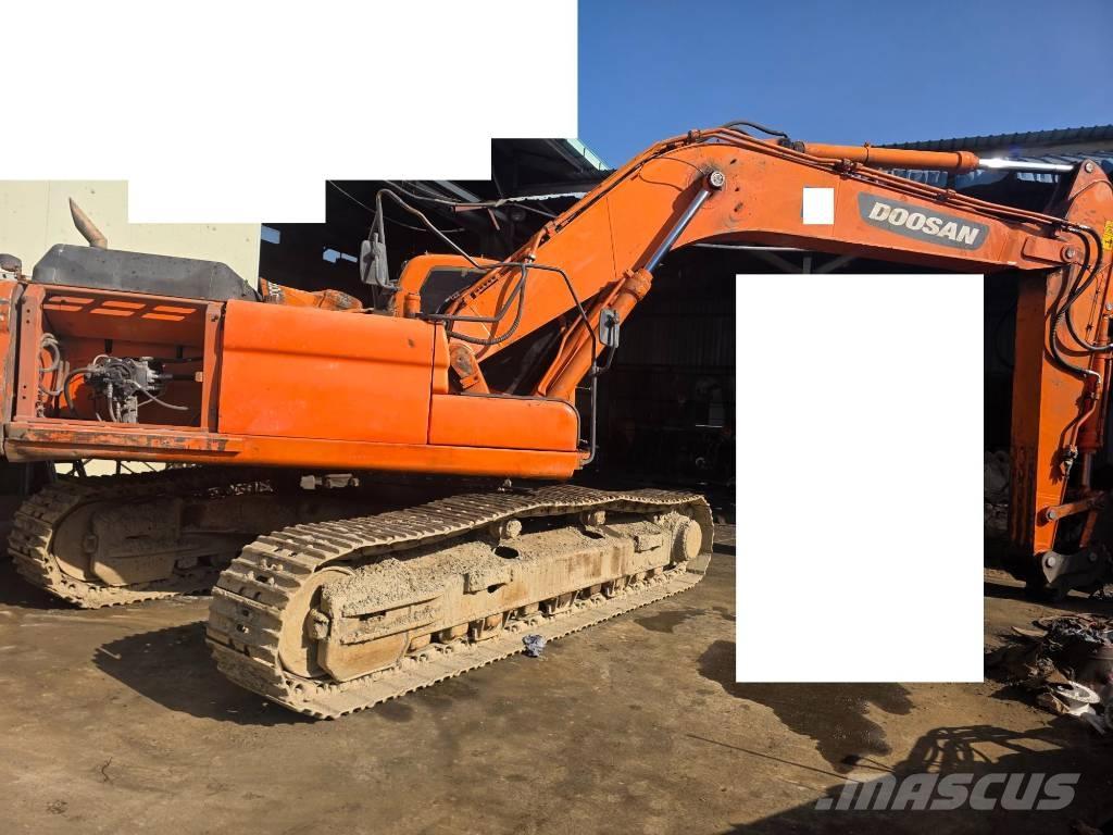 Doosan DX 300 LCA Bageri gusjeničari