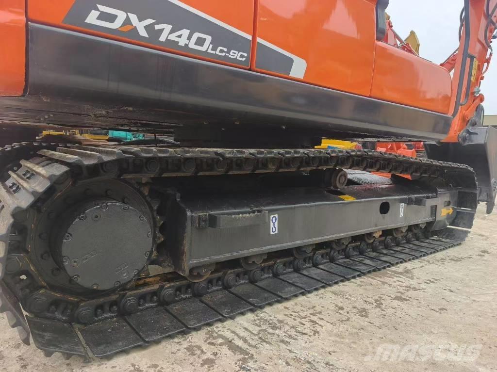 Doosan DX 140 Bageri gusjeničari
